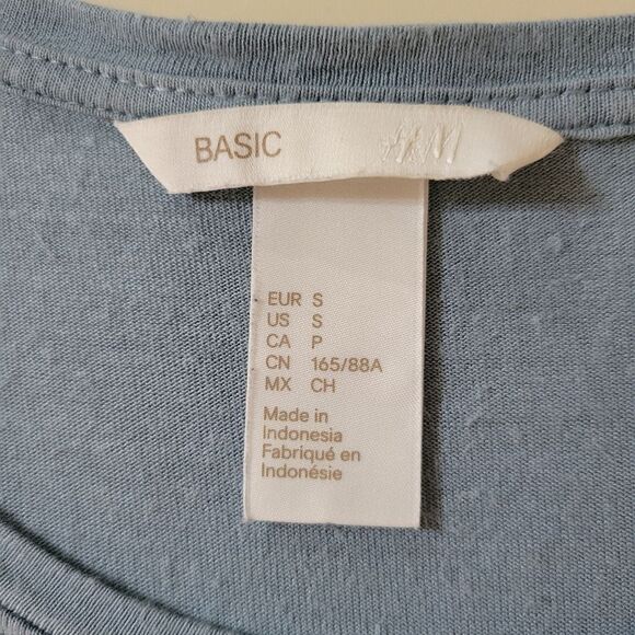 H&M Women's Blue Short Sleeve Shirt - Picture 5 of 11